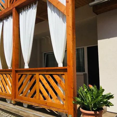 Hanna アパート *