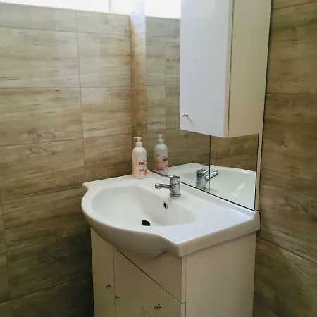 Hanna バラトンレッレ